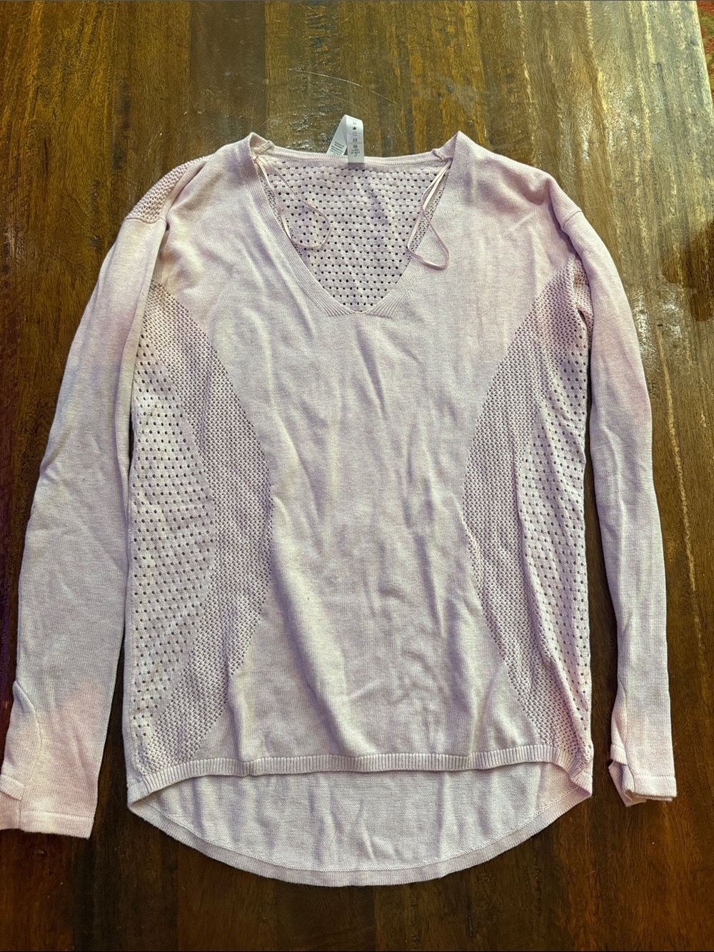 lululemon athletica Light Pink V-Neck Pullover Sweater. NWOT